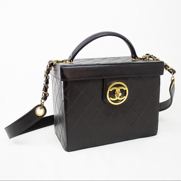 RARE CHANEL SQUARE BOX QUILTED HANDBAG - Picture 3 of 8